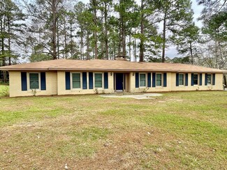 1468 Highland Dr, Elba, AL 36323