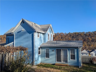 511 West St, New Salem, PA 15468