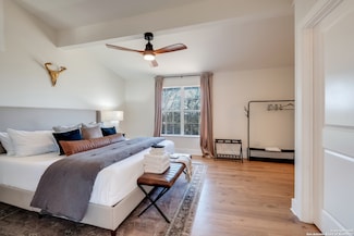 5A Rolling Acres Rd, Boerne, TX 78006