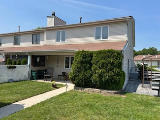 30 Regis Dr Unit 76, Staten Island, NY 10314