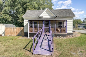 303 Elmira St, Burlington, NC 27217