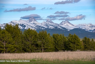 8330 Windbreak, Tetonia, ID 83452