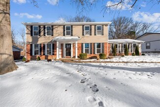 664 Golfview Dr, Ballwin, MO 63011