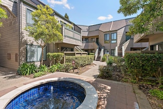 67 Pelican Ln, Redwood City, CA 94065