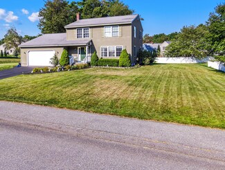 4 Black Cherry Dr, Brunswick, ME 04011