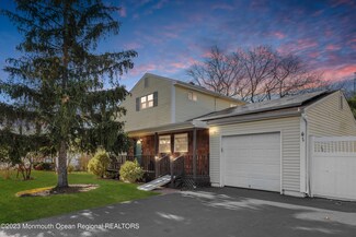 41 Wilson Dr, Howell, NJ 07731