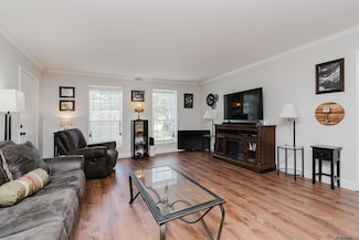 1755 College Dr Unit 219, Baton Rouge, LA 70808