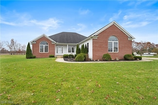 19268 Landing Ln, Columbia Station, OH 44028