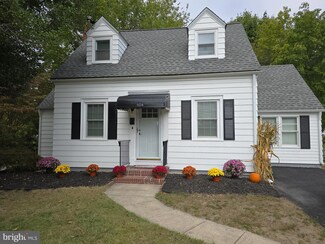 1114 New Pear St, Vineland, NJ 08360