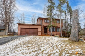 9421 Strathmore Dr, Anchorage, AK 99502