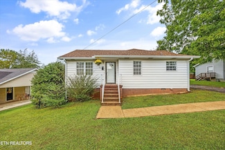 104 Sanford Ln, Oak Ridge, TN 37830