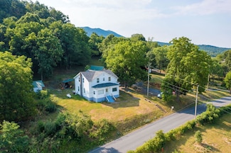 2732 Mountain Valley Rd, Keezletown, VA 22832