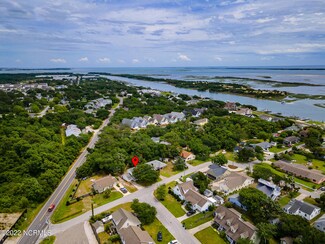 204 Ocean St, Beaufort, NC 28516