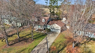 3015 Lake Shore Rd S, Denver, NC 28037