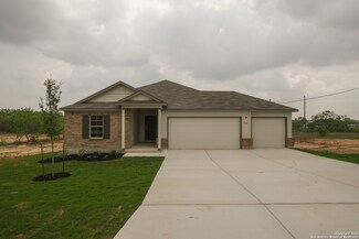 120 Reno Trail, Floresville, TX 78114