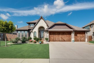 160 Deer Crossing Dr, Waxahachie, TX 75165