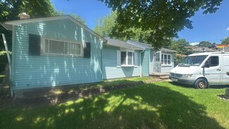 57 W 6th St, Patchogue, NY 11772