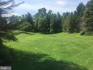 8 Pima Cir, Upper Allen Township, PA 17055