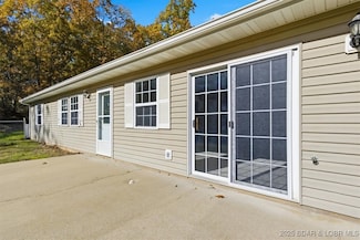 208 Bunker Rd, Eldon, MO 65026
