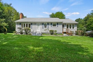 884 Pearl St, Gardner, MA 01440