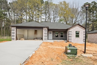 14 Bobby Eugene Dr, Ward, AR 72176