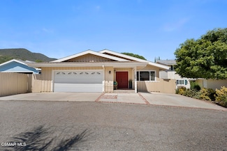 225 Canyon Rd, Newbury Park, CA 91320
