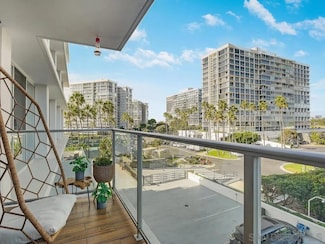 1830 Avenida Del Mundo Unit 403, Coronado, CA 92118