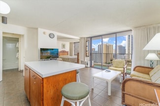 201 Ohua Ave Unit T1-608, Honolulu, HI 96815