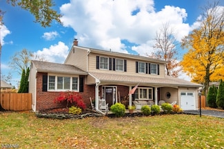 5 Wells Place, Middlesex, NJ 08846