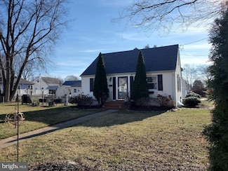 2304 Diamond St, Wilmington, DE 19804