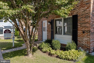 8017 Steeple Chase Ct, Springfield, VA 22153
