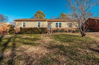 110 Hillwood Dr, Hendersonville, TN 37075
