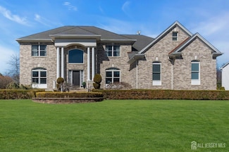 12 Schindler Ln, Monroe Township, NJ 08831
