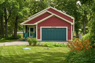 2307 Grove Ln, Cary, IL 60013