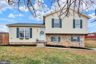 5 Aaron Ct, Hanover, PA 17331