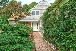 9 Oyster Leaf Ln, Brewster, MA 02631