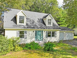 152 Cross St, Hartford, VT 05001
