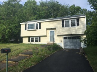 204 Maplehurst Ave, Manchester, NH 03104