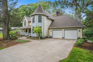 4686 Doug Dr, Whitehall, MI 49461