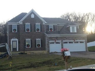 313 White Pine Ln, Baden, PA 15005