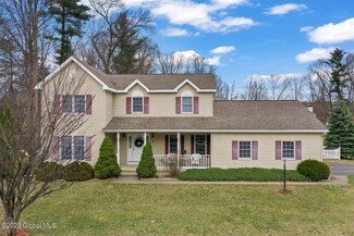 1 Mapleline Rd, Ballston Lake, NY 12019