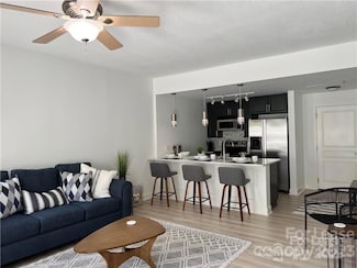 1320 Fillmore Ave Unit 420, Charlotte, NC 28203