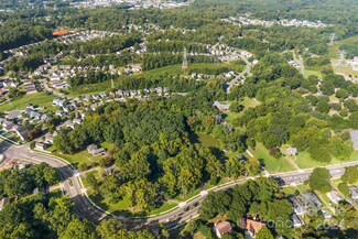 1215 Oakdale Rd, Charlotte, NC 28216