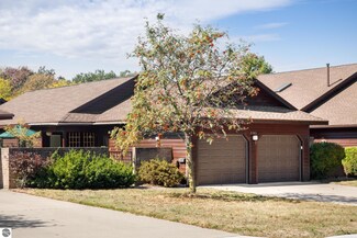 2185 Hammond Place Center, Traverse City, MI 49686