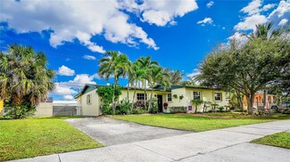 17501 NW 82nd Ct, Hialeah, FL 33015