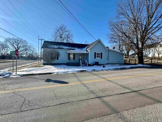 120 N Jackson St, Huntingburg, IN 47542
