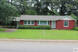 402 W 16th St, Hope, AR 71801