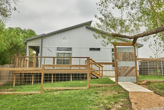 1620 Peck Ave, San Antonio, TX 78210