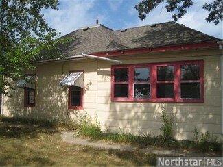 420 6th St SE, Staples, MN 56479