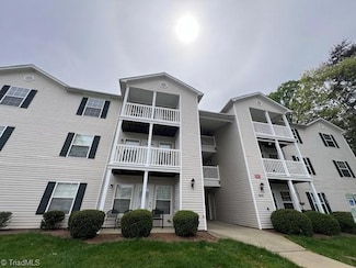 905 Hanahan Ct Unit 3D, Greensboro, NC 27409